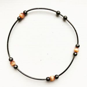 Vintage boho wire & orange beaded bangle bracelet